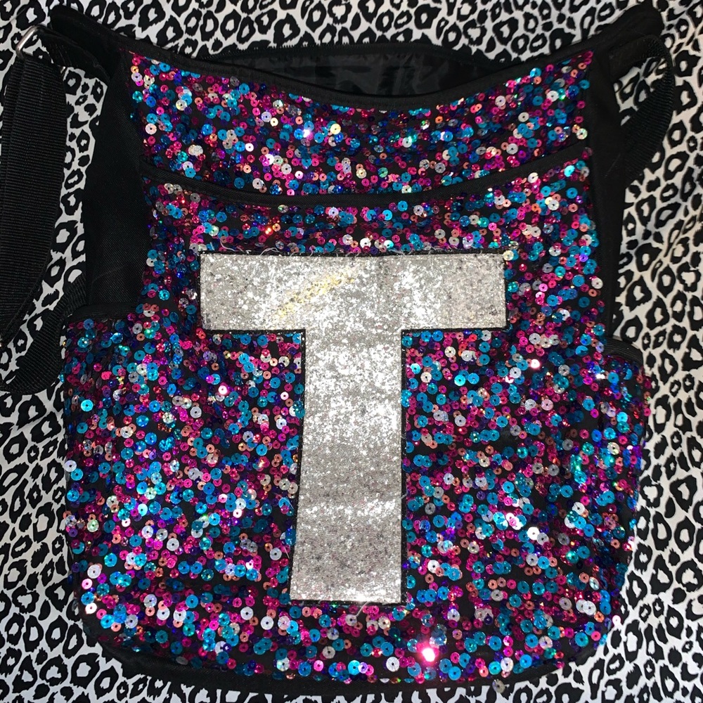 Justice “T” Bag